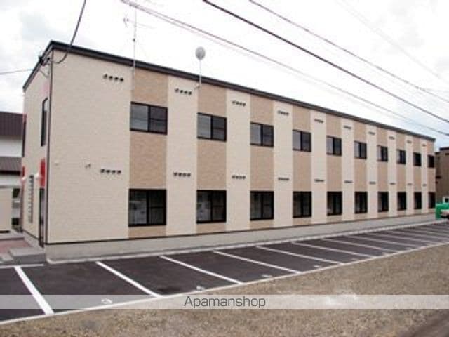 レオパレス新発寒の外観写真