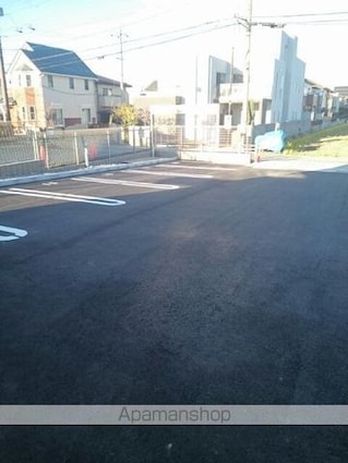 ＲｉｒｉａⅦ　Ⅷ[1LDK/53.36m2]の駐車場1