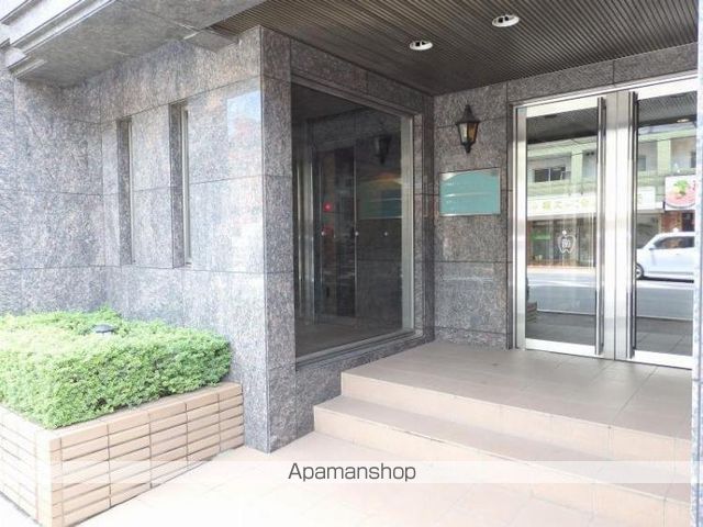 ガディス・パーク行徳壱番館の玄関写真