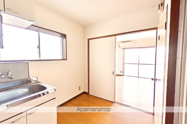マンションタケシIの内装写真