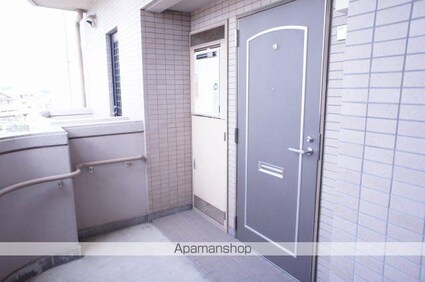 グランドマンション国母[2LDK/68.41m2]の共用部2