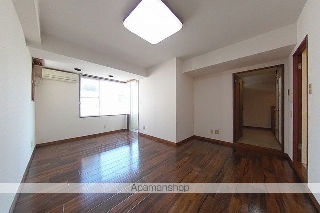 レジデンス辰巳の内装写真