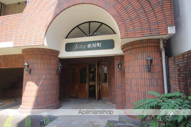 J’ CITY紙屋町の玄関写真