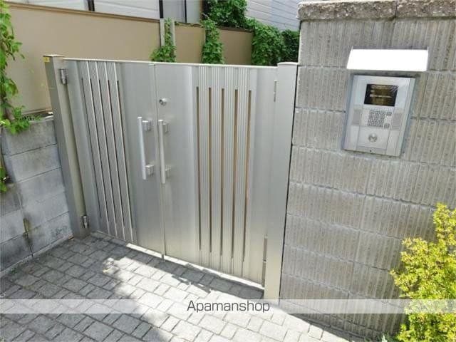 ベロ クオーレ豊南の玄関写真