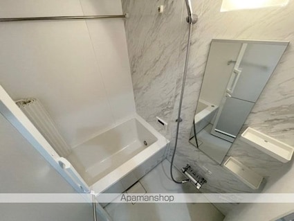 ロイヤルカーサ千種[1K/35.52m2]のバス