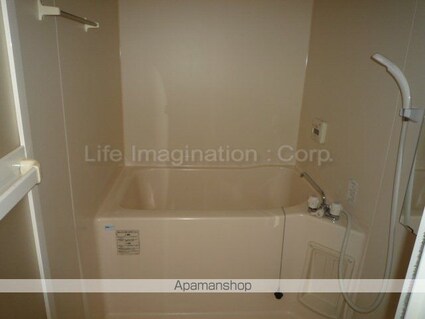 カルフールⅥ[2LDK/54m2]のバス