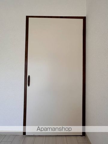 ルポール今の内装写真