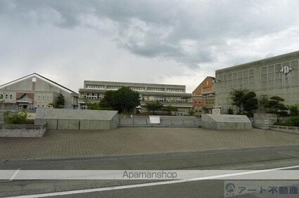 愛媛県松山市南久米町[1R/23.4m2]の周辺2