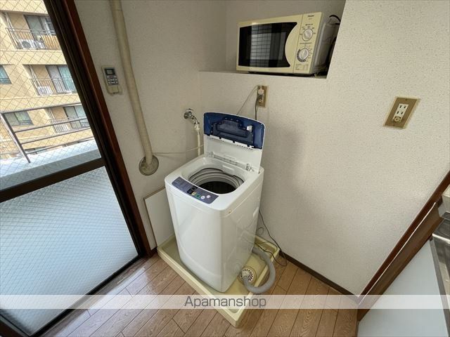 SKビルの内装写真