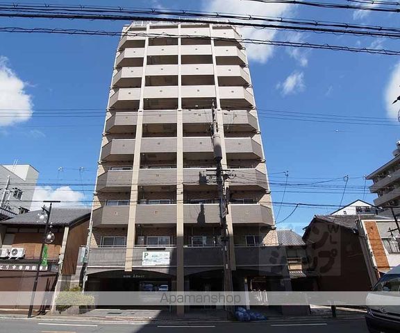 十四軒町マンションの外観写真