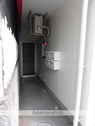 和歌山県和歌山市湊紺屋町２丁目[1R/26.25m2]のエントランス