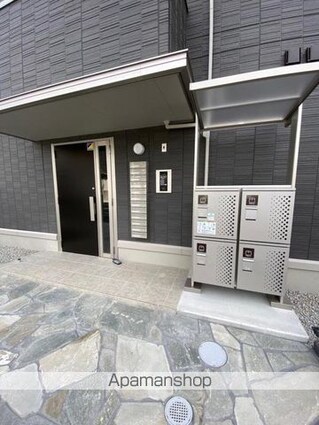 ナーブ屋島　Ｂ棟[1LDK/42.79m2]のエントランス