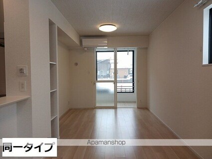 カーサ　アザレア　栗森[1LDK/48.15m2]のリビング・居間2