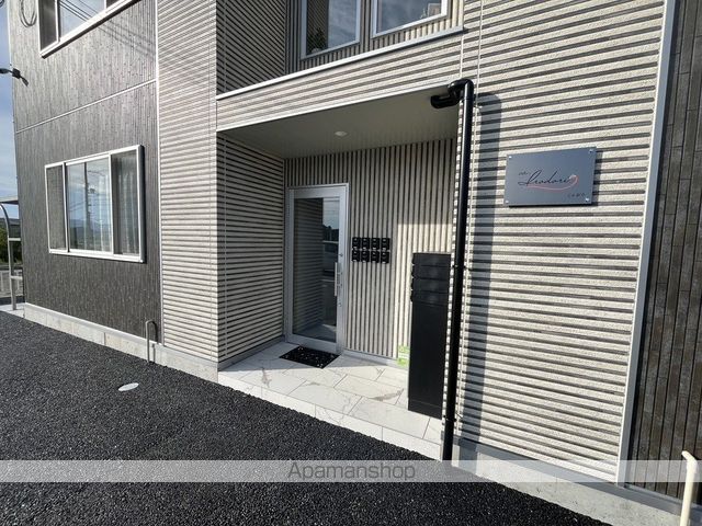 CA彩りの玄関写真