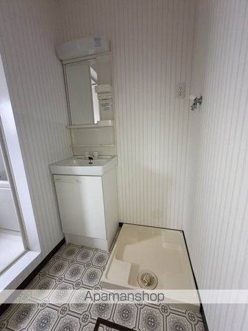 クレセント白島の内装写真