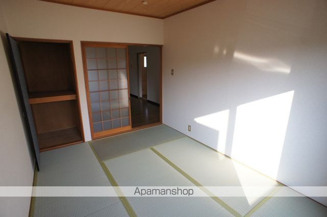 中津ハイツ Aの内装写真