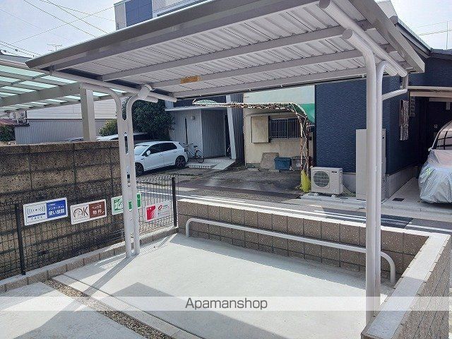 ラルジュ・ツカサ・タンドレスの玄関写真