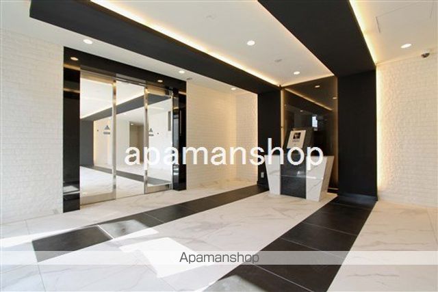 フォーリアライズ大正SOLEの玄関写真