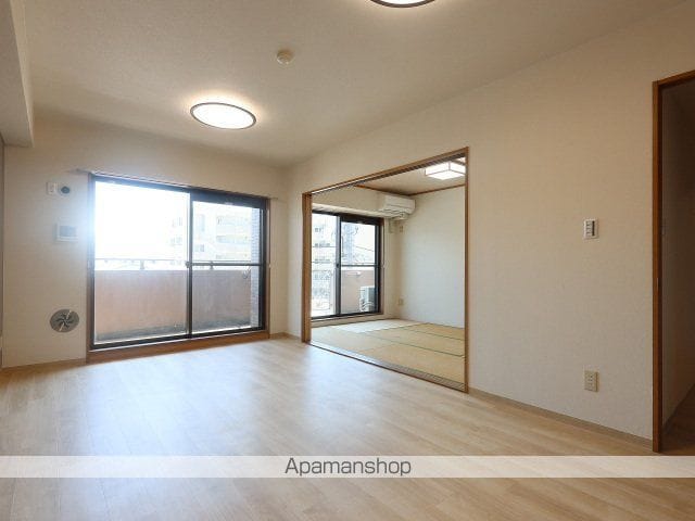 アストラムライン 毘沙門台駅 徒歩9分 6階建 築26年の内装写真
