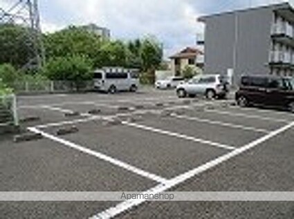レオパレスセントグレースＢ[1K/20.81m2]の駐車場