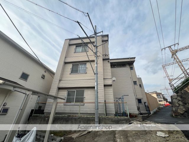 荒木マンションの外観写真