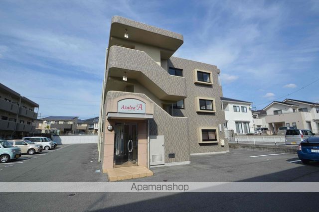 アザレアマンションAの外観写真