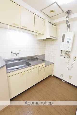 インターナショナルビルの内装写真