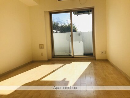 サンヴァーリオ小松島[1K/24.75m2]のリビング・居間