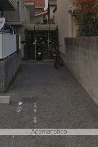 フレグランス戸田の玄関写真