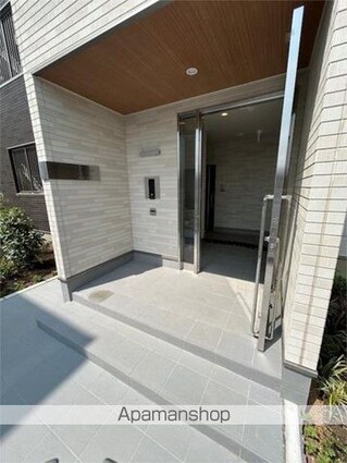 ＧＲＥＥＮ　ＧＡＢＬＥＳ　ＦＡＭＩＲＩＡ　Ｂ[2LDK/70.01m2]のエントランス