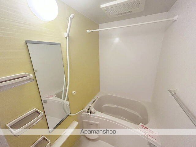 フロントフィールド1番館の内装写真