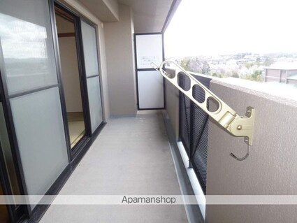 ファミールＤＡＮ[3LDK/66.08m2]のバルコニー