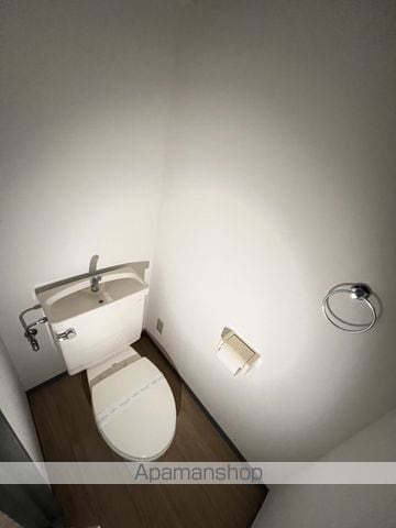 根石ビルの内装写真