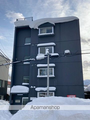 ロイヤルみどり102の外観写真