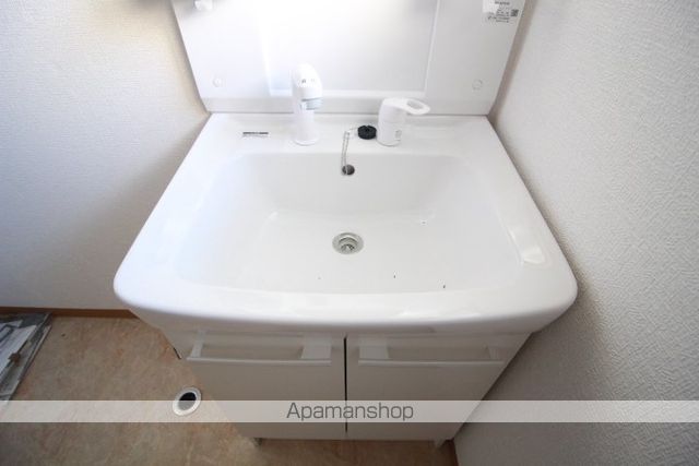 カプセルマンションさかいの内装写真