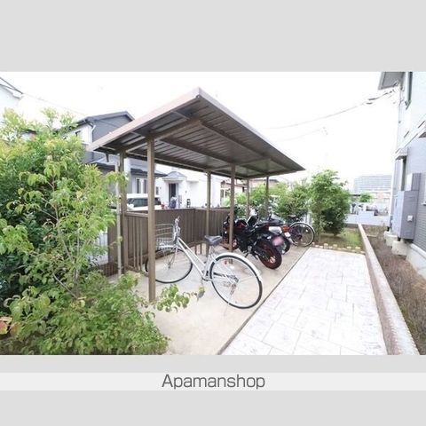 グローリアコート Aの玄関写真