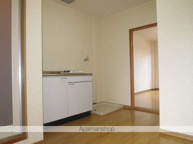ナナヤマ岩出の内装写真