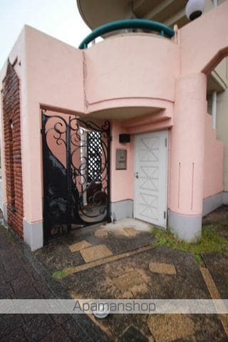 ファンガーデンの玄関写真