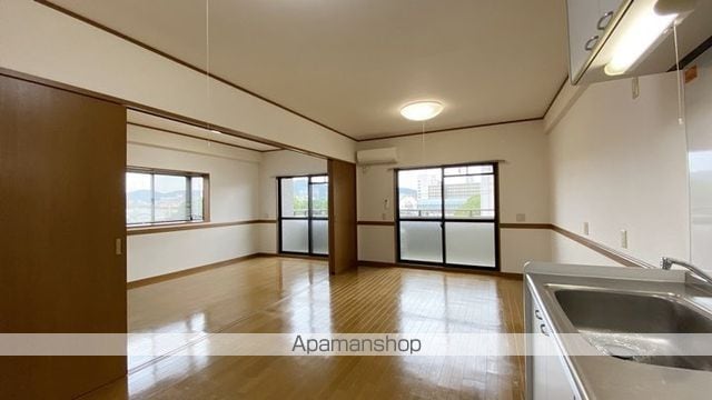 エ・アロールの内装写真