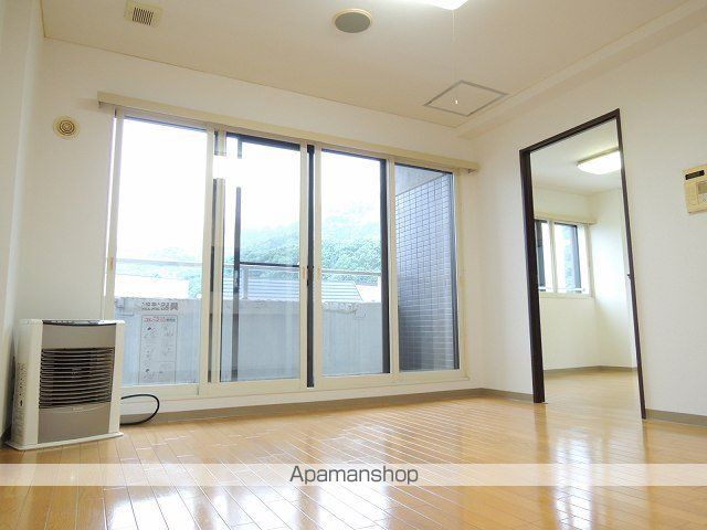 プラザ南伏見の内装写真