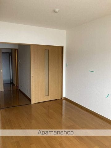 ホワイトマンション高田の内装写真