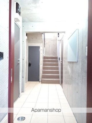 ジュメイラ世田谷[1R/20.95m2]のエントランス
