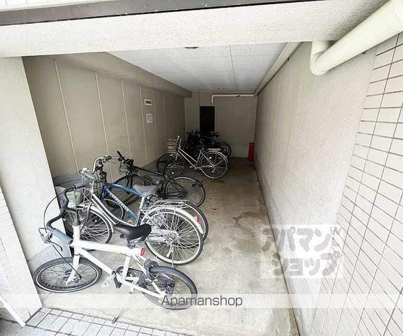 プレジール四条の外観写真