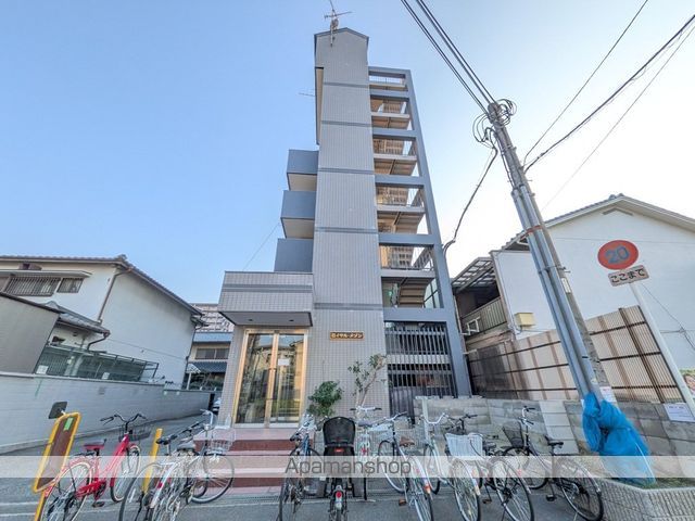 ロイヤルメゾンの外観写真