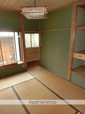 椎津戸建貸家の内装写真