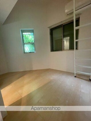 ベイフラット南太田[1R/16.01m2]のリビング・居間