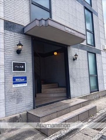 パレス昴の玄関写真