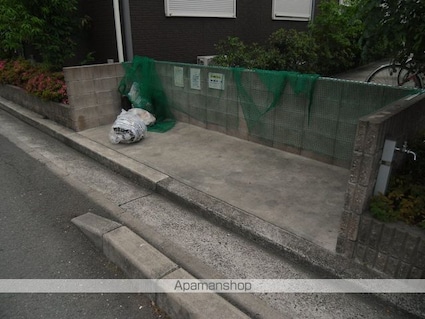 和歌山県和歌山市秋葉町[3LDK/73.69m2]の共用部1