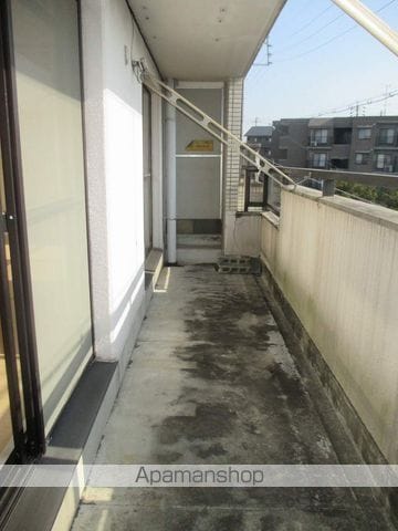 グランドハイツ原 B棟の内装写真