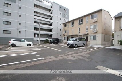 Ｒｅｓｏｎｅ　Ｔ　Ｂ棟[2LDK/59.64m2]の駐車場